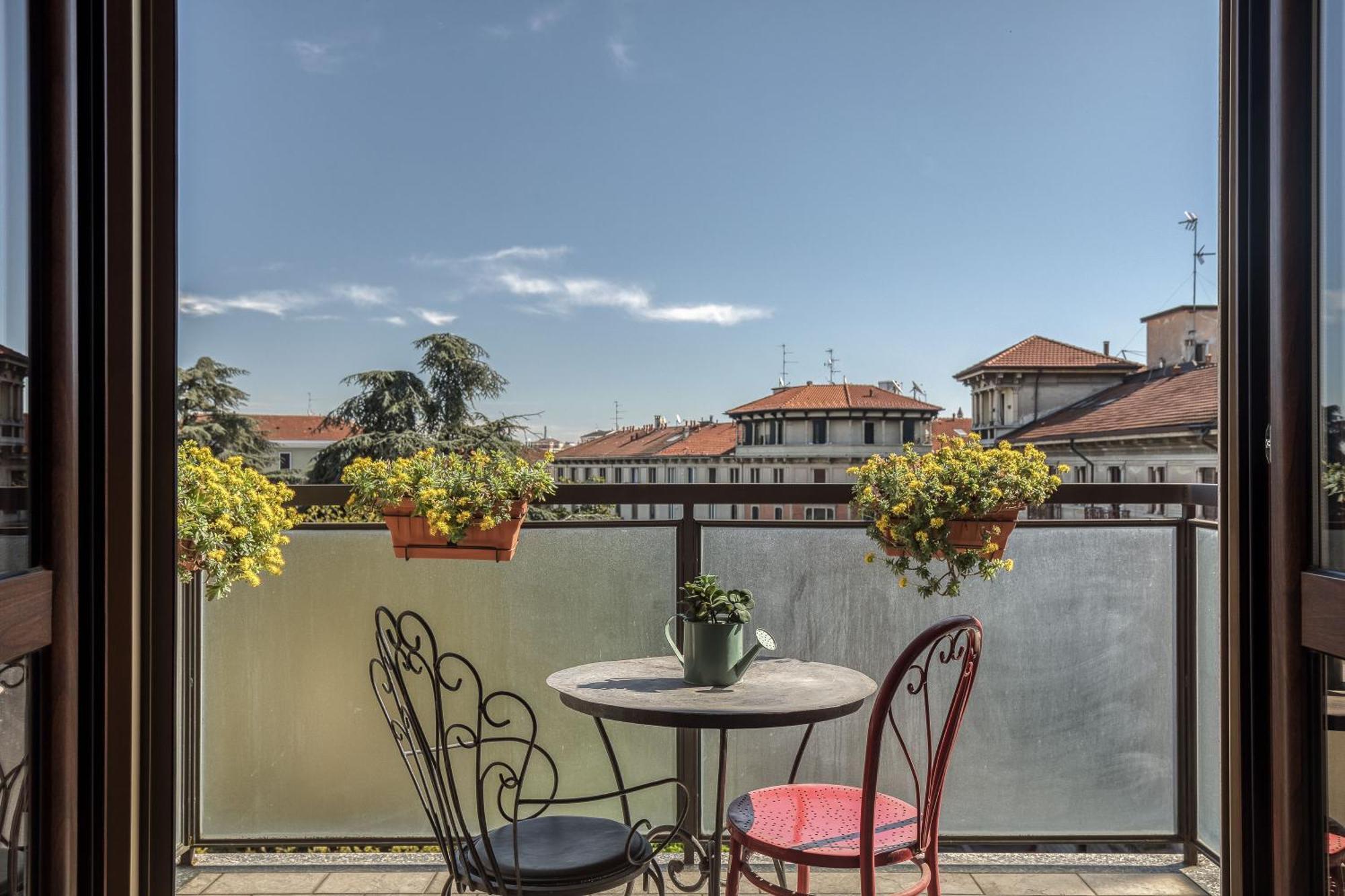 Suite Angolo Alla Stazione - Appartamento Con Terrazzo Panoramico Pavia Exterior foto